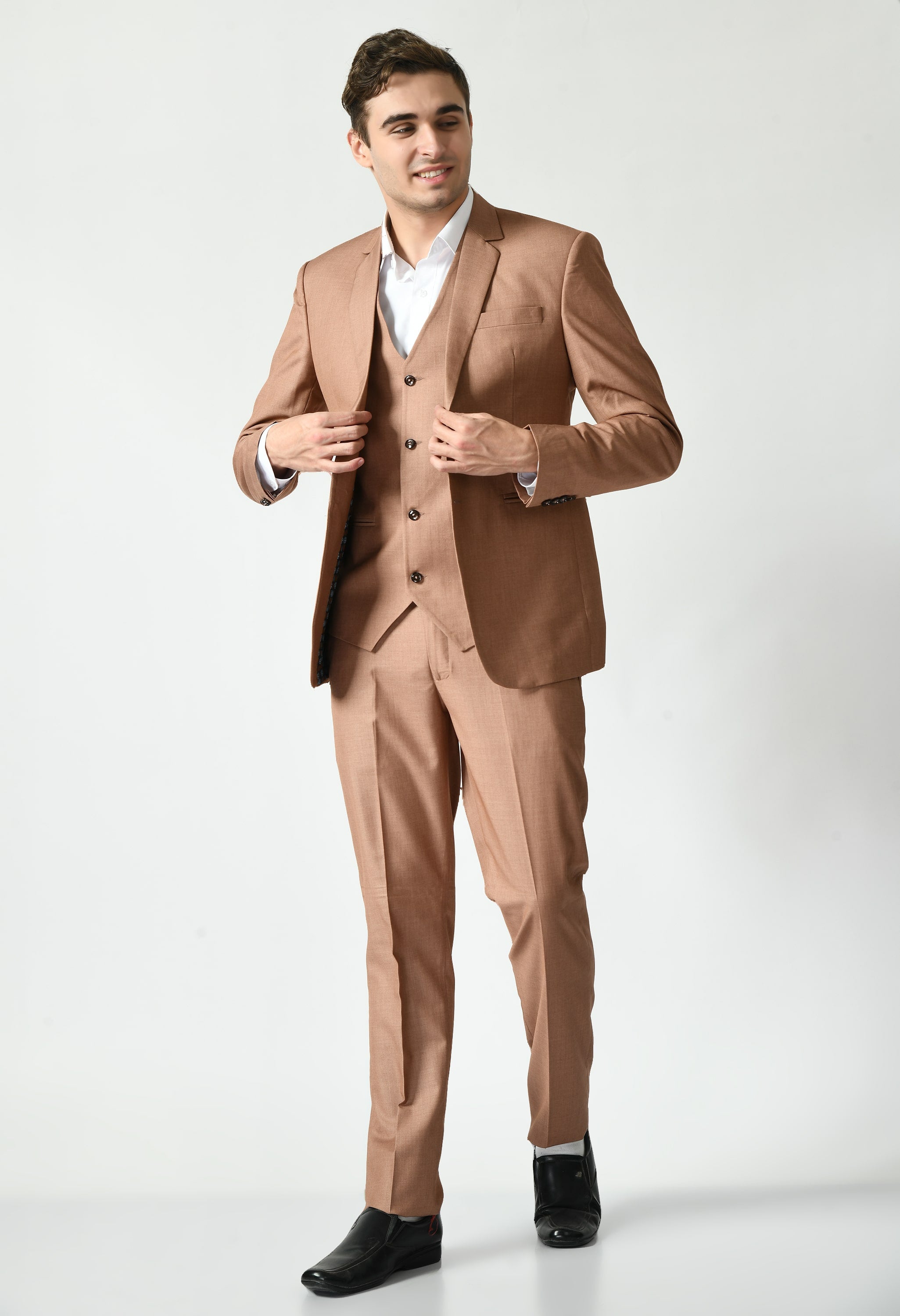 Peach Solid Knitted Slim Fit Suit