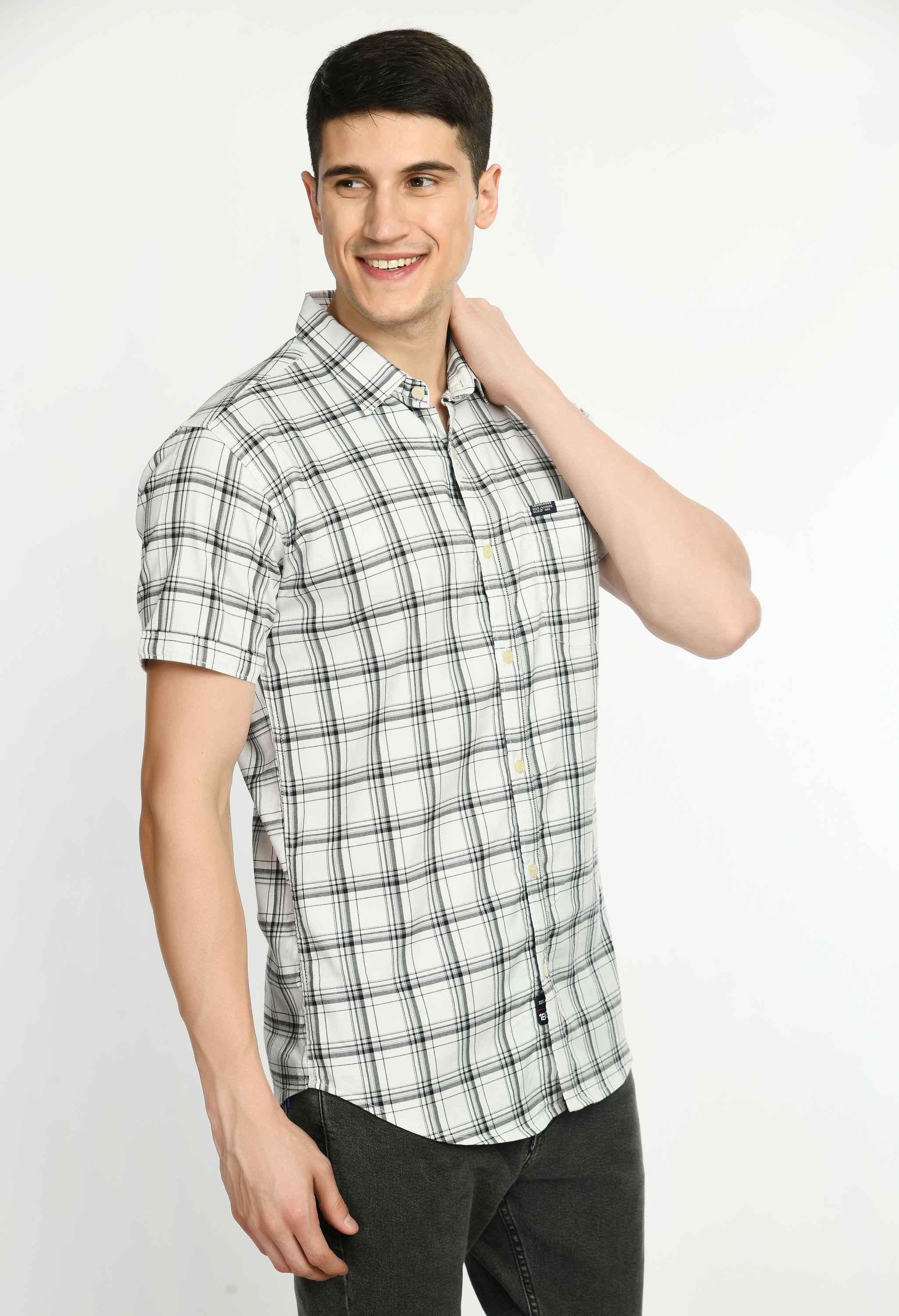 Men's Checked Cotton Short Sleeve Spread Collar Shirt