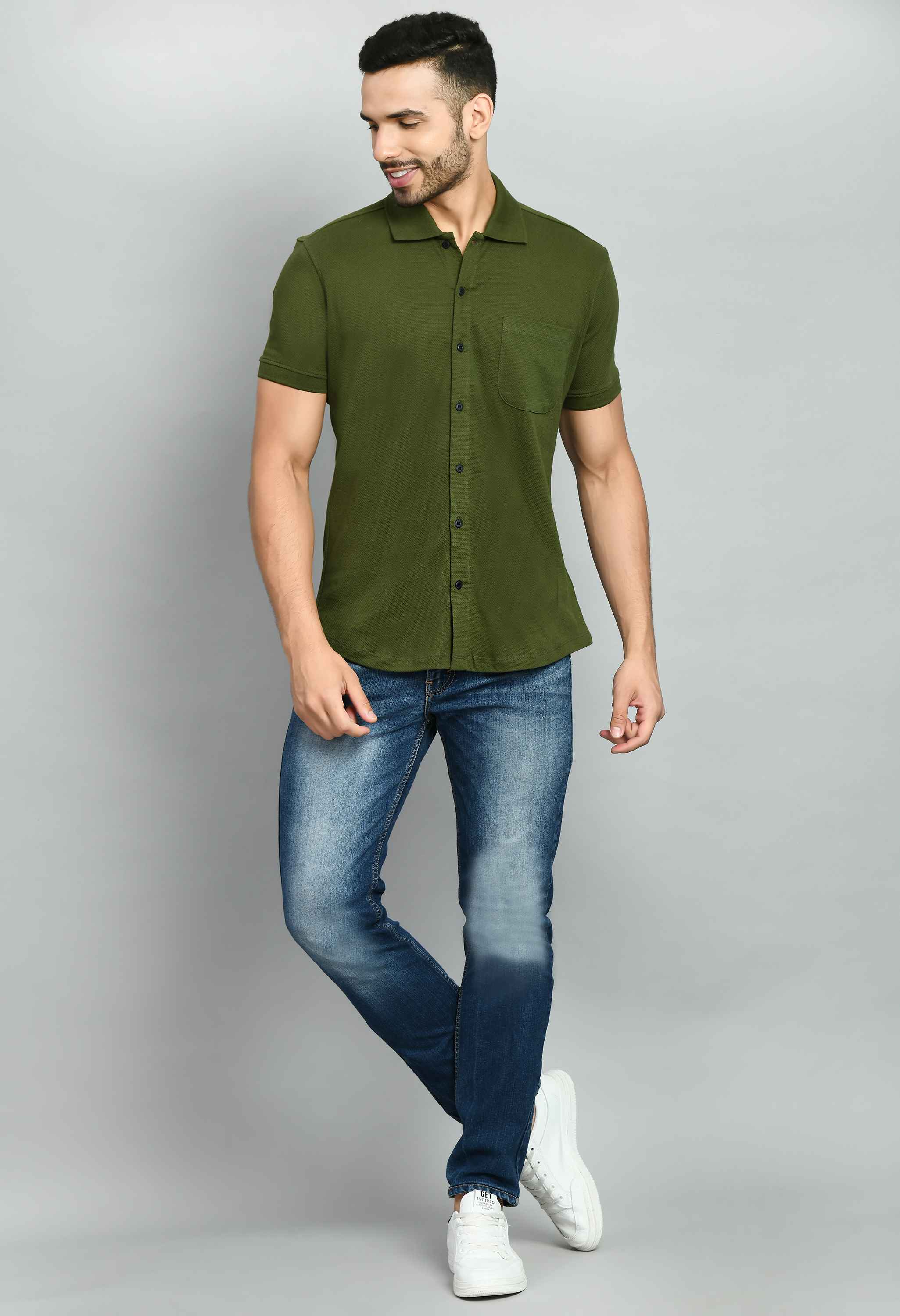 Men's Olive Smart Fit Solid Shirt - SQUIREHOOD