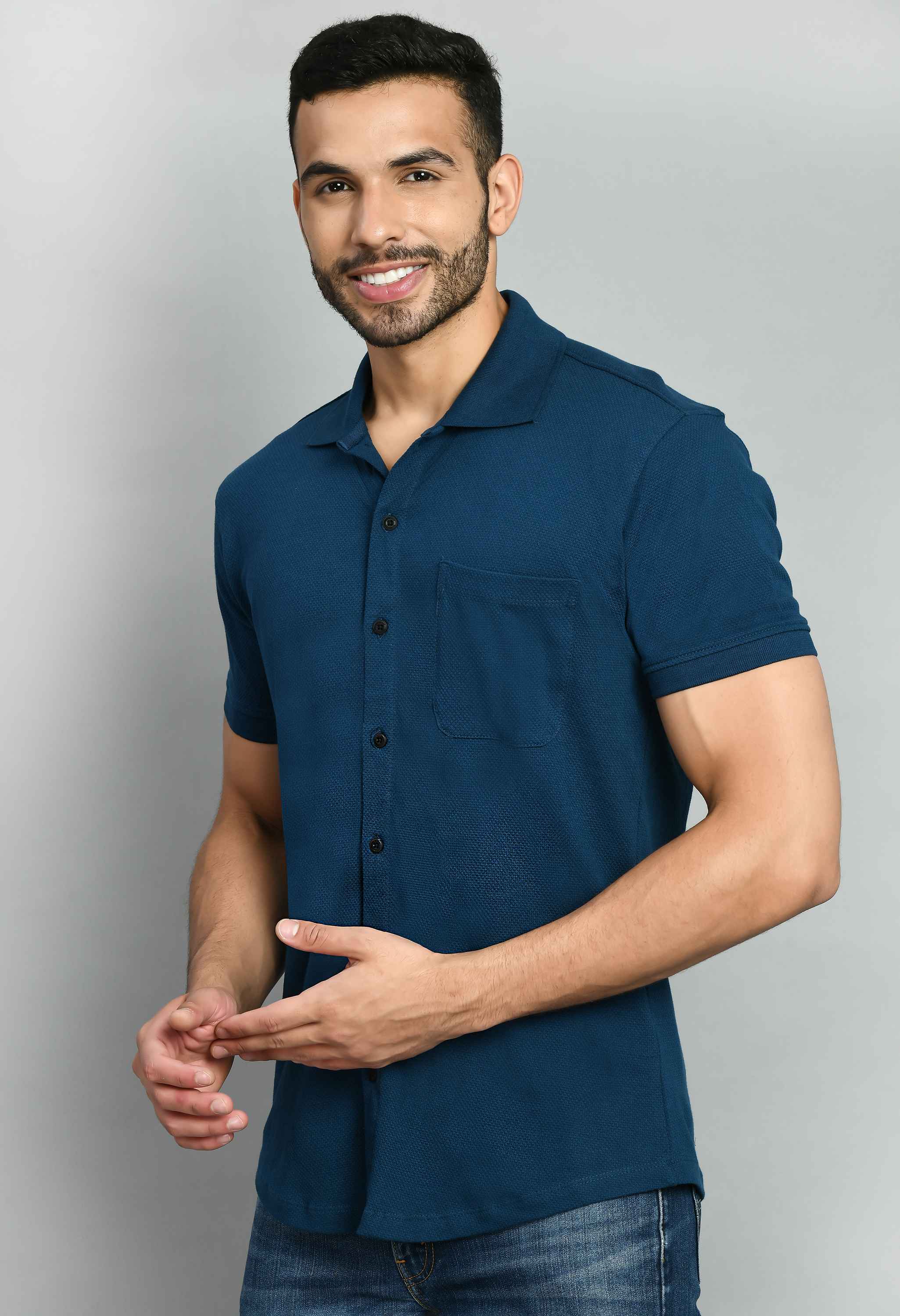 Men's Tint Blue Solid Casual Shirt - SQUIREHOOD
