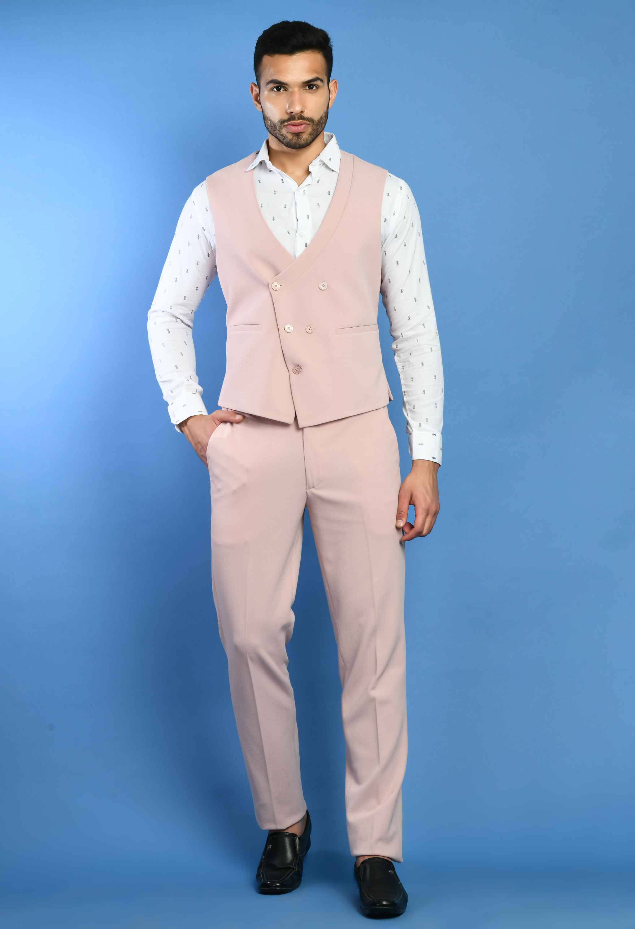 Pink Solid Knitted Smart Fit Suit