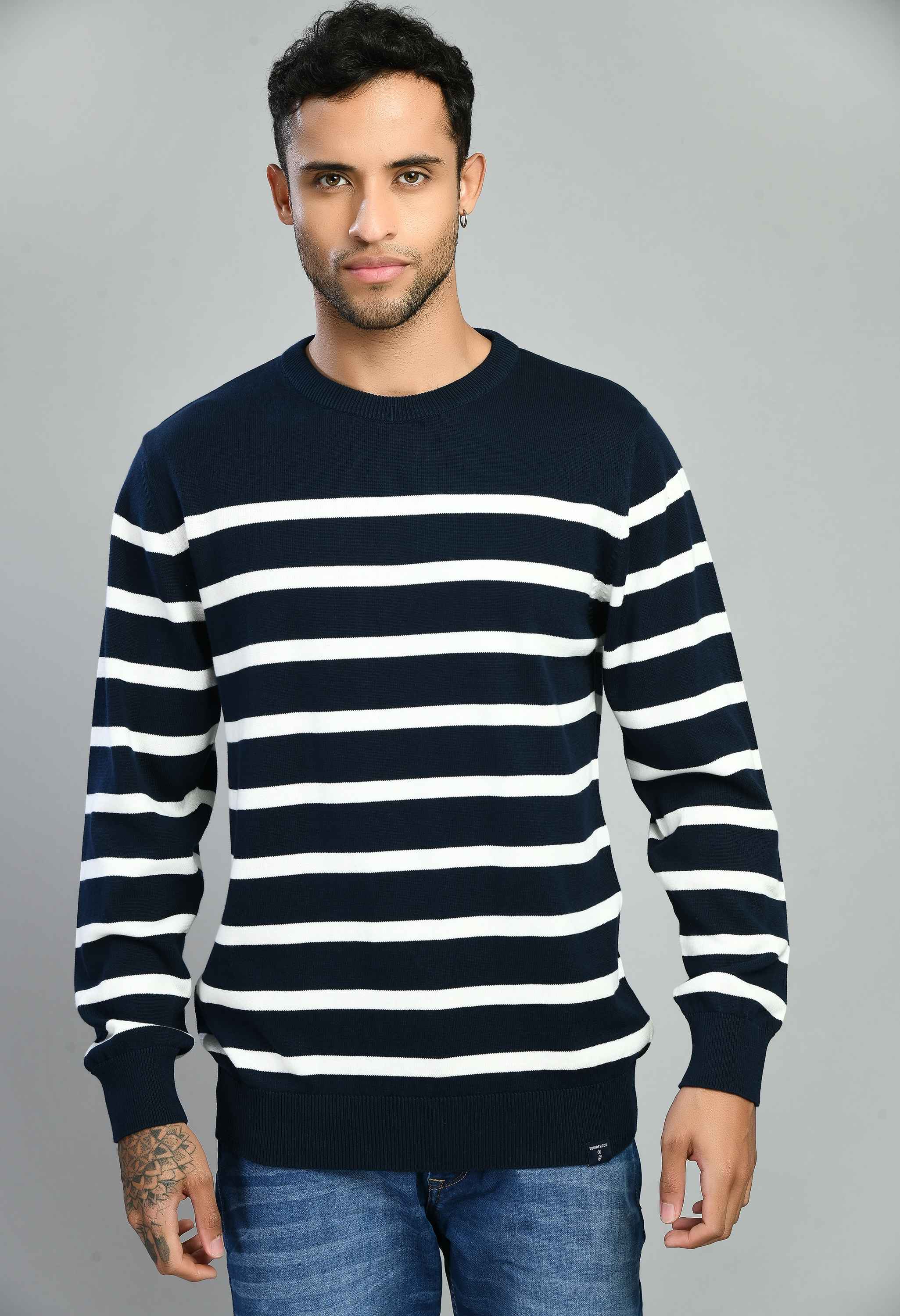 Navy White Sweater - SQUIREHOOD