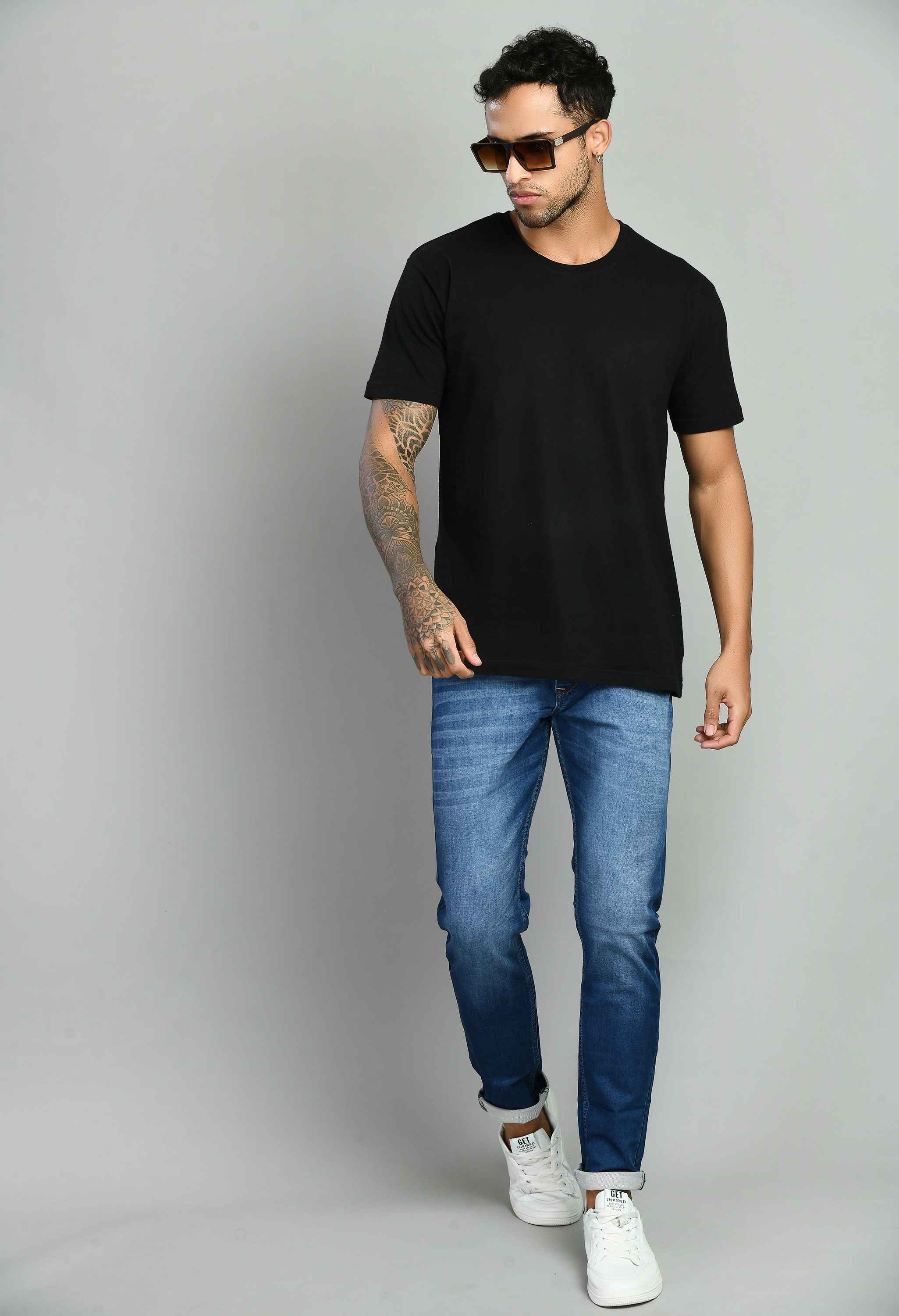 Blue Mid Rise Solid Slim Fit Jeans