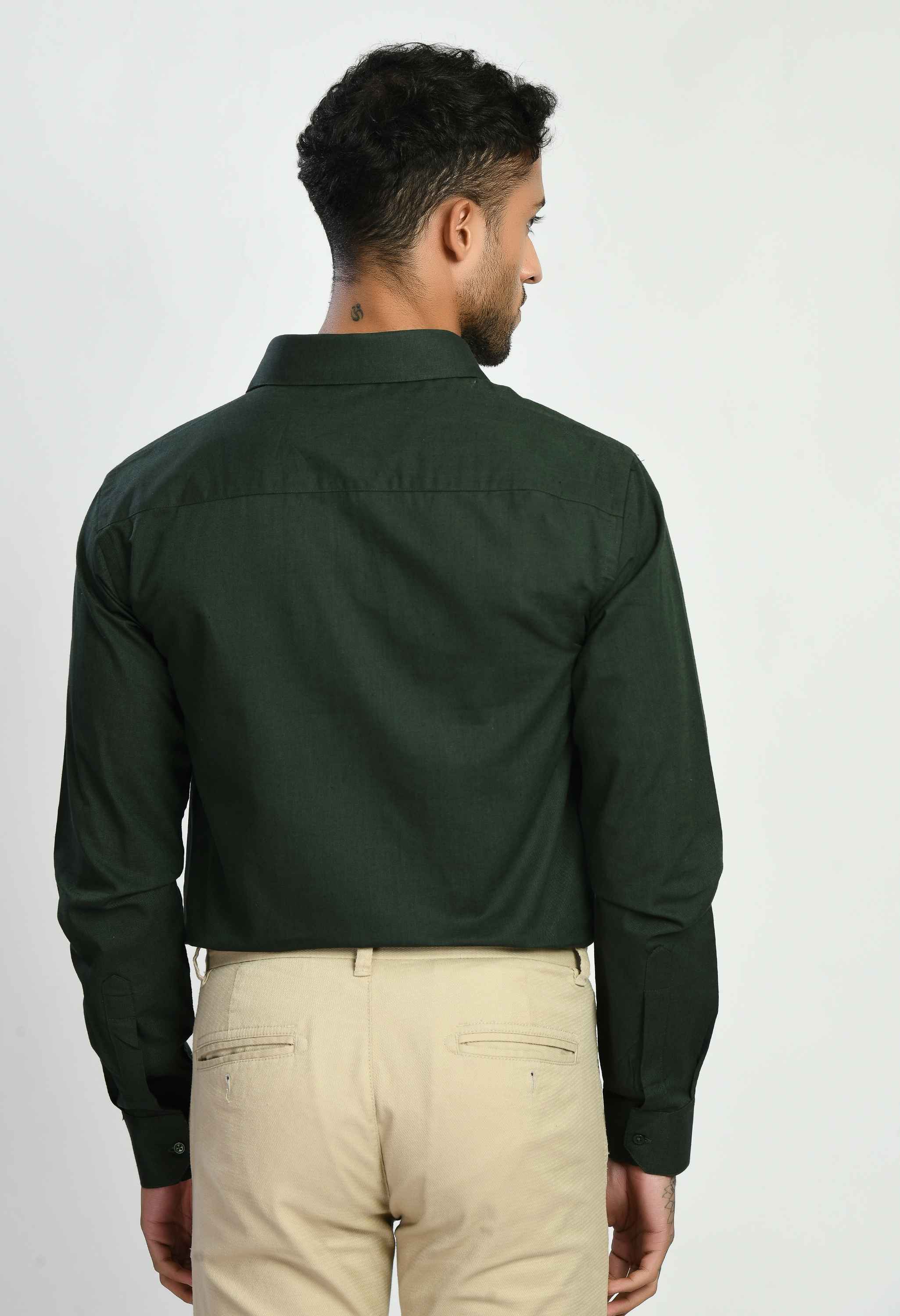 Men's Pine Green Spread Collar Solid Formal Shirt