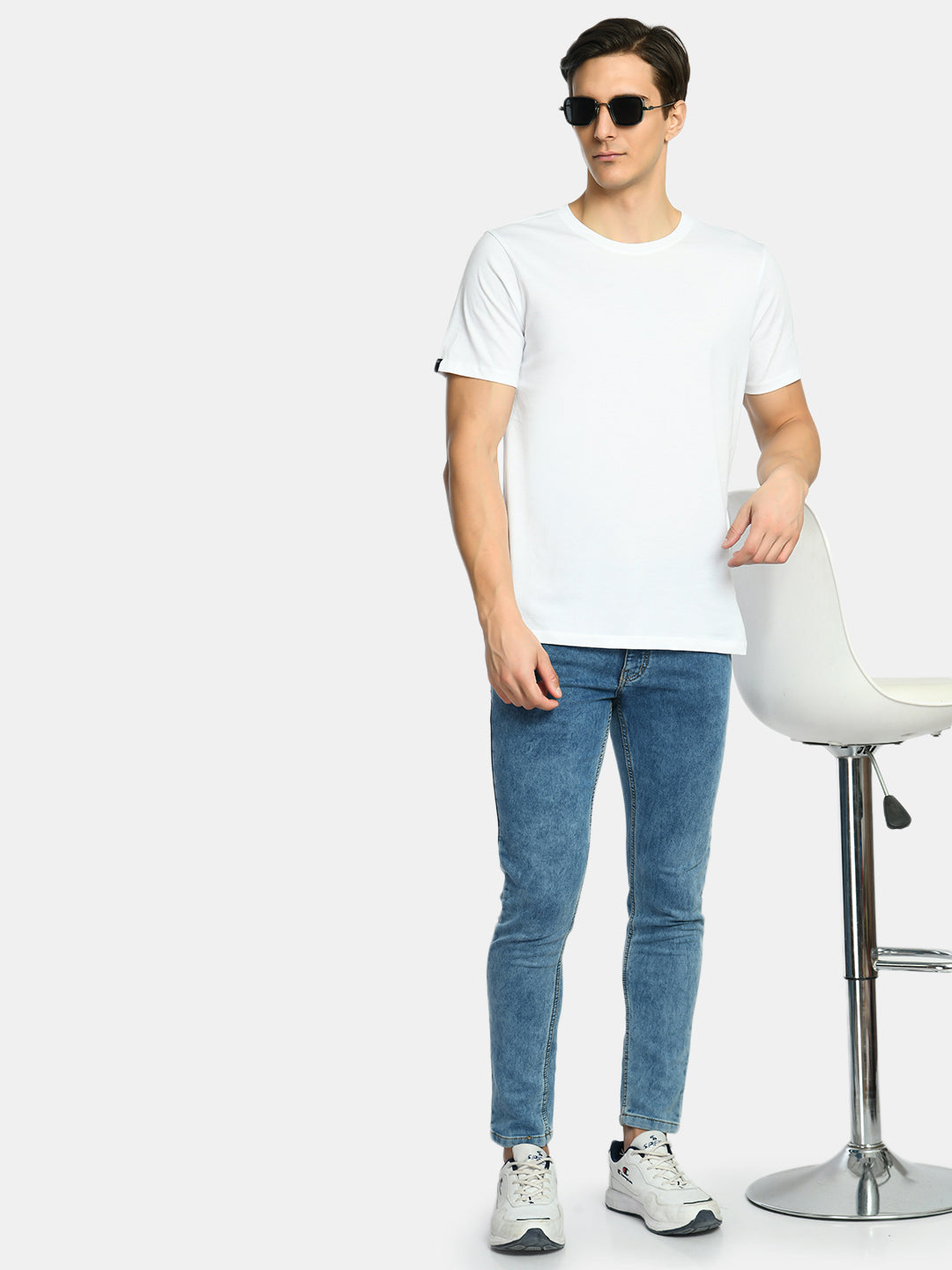 Men's Casual Pearl White Round Neck T-Shirt